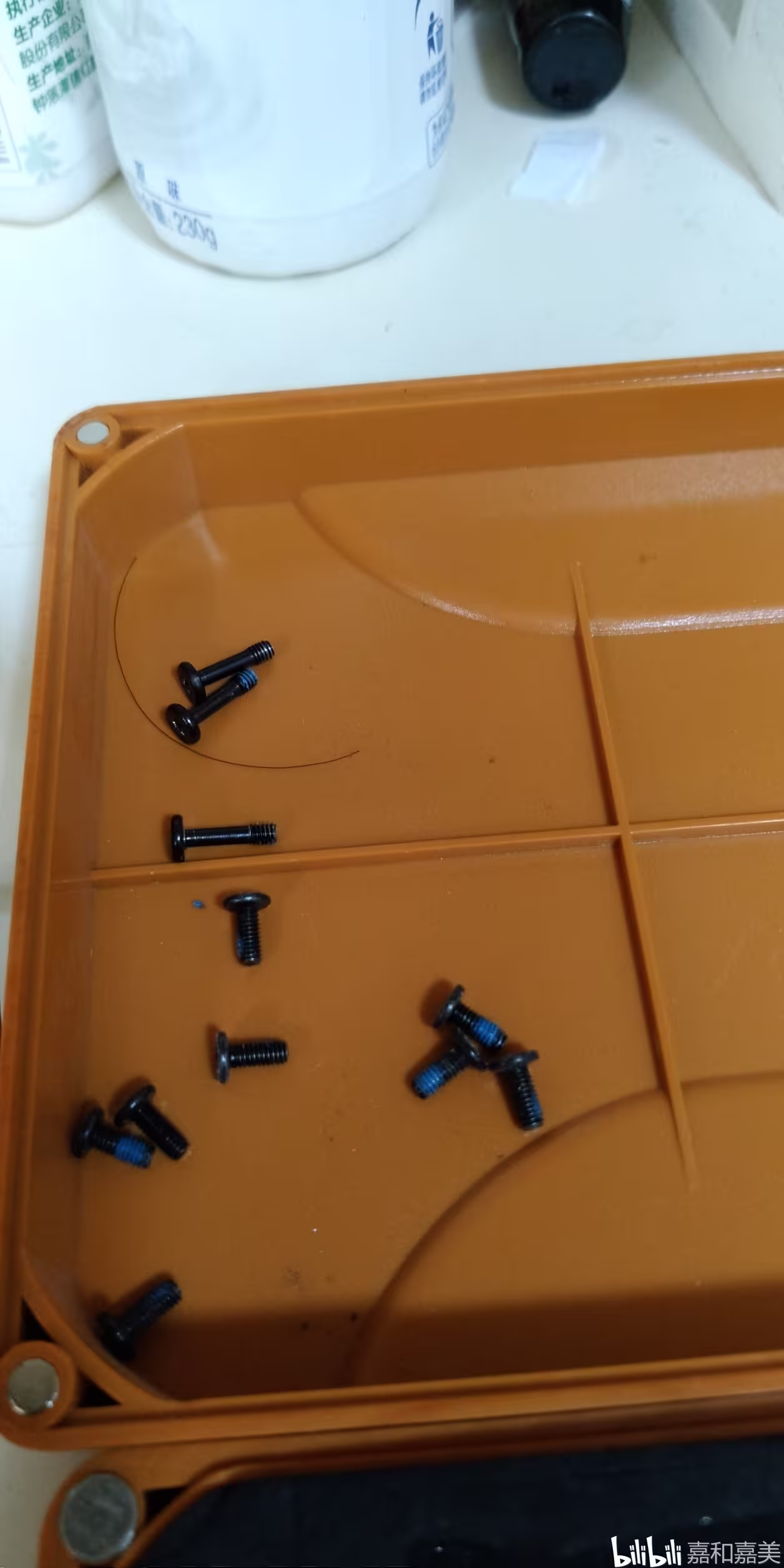 点击重新获取图片 ..