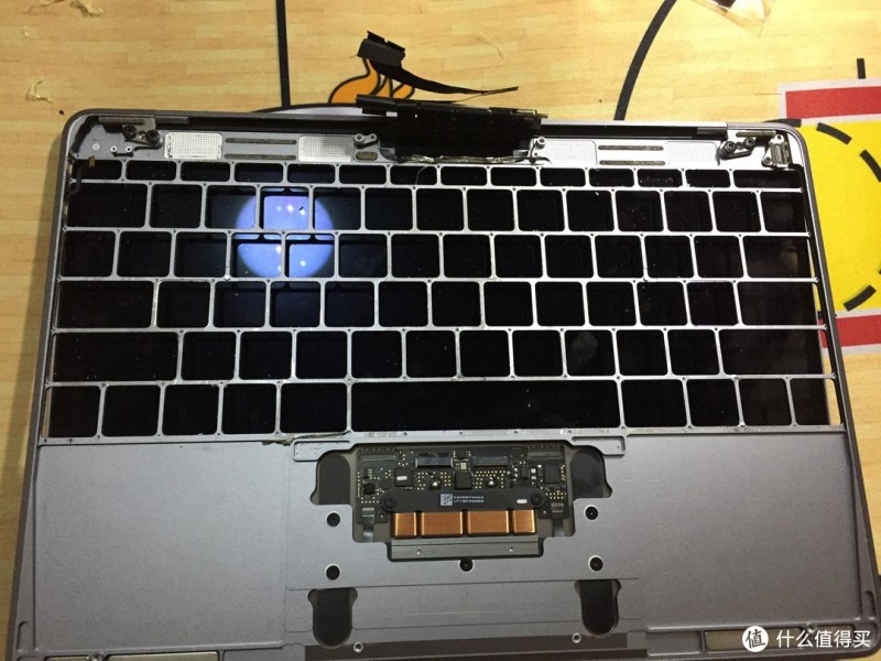 小白拆机之——给12寸MACBOOK RETINA A1534换电池和键盘