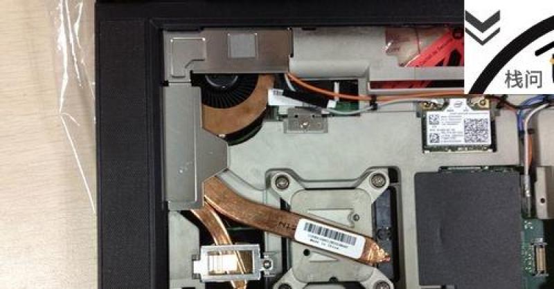 ThinkPad T430拆机方法一第3步