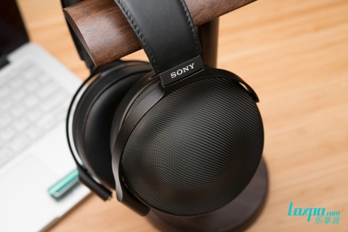 点击重新获取图片 ..