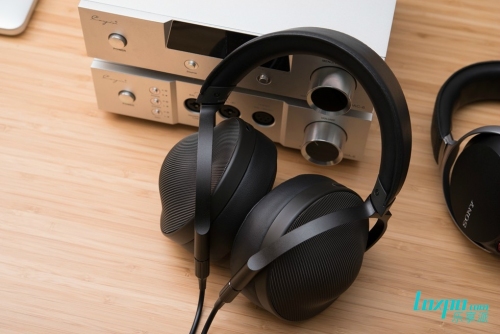 点击重新获取图片 ..