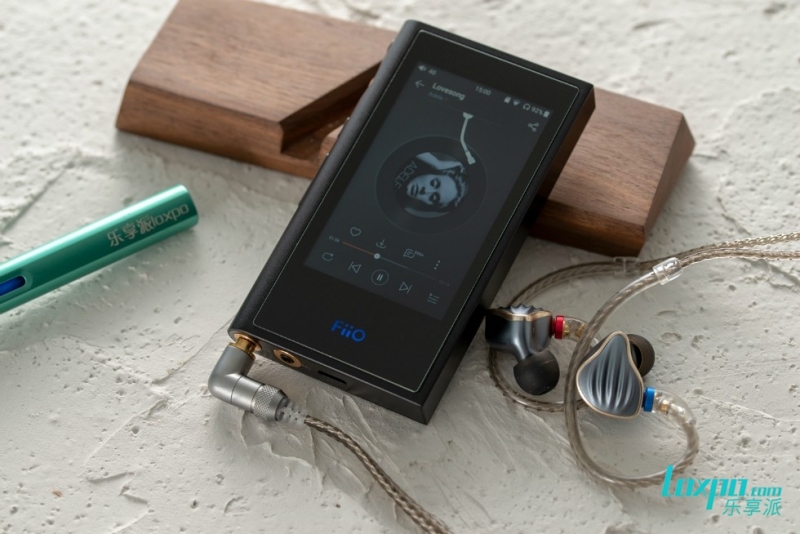 点击重新获取图片 ..